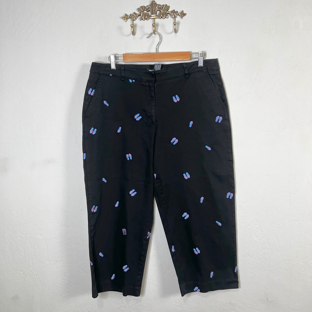 Briggs New York Black Embroidered Flip Flop Print Cropped Pants Vacation Size 14